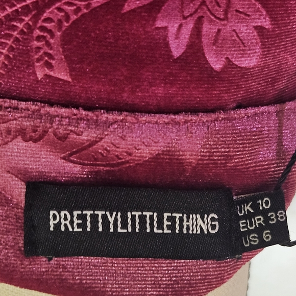 PrettyLittleThing Hot Pink Embossed Velvet Tie Bodycon Wrap Dress,Size6,NWT - Picture 16 of 16